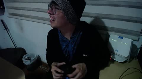 powerfulzeus2 online show from 8, 1, 2026