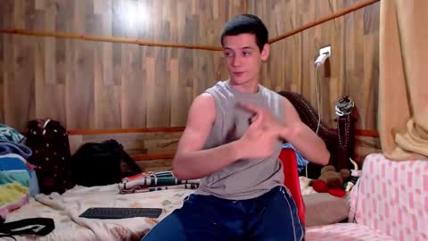 chris independent  online show from 8, 10, 2025