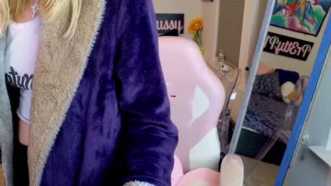 Evangeline Eva Darling online show from 14, 11, 2025