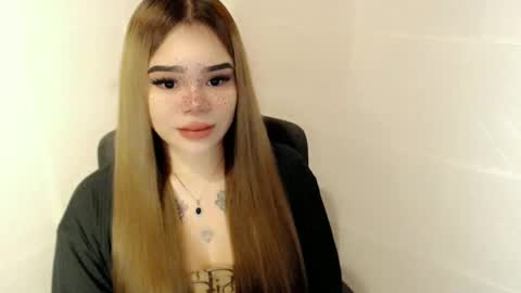 MAXXINE online show from 27, 2, 2026