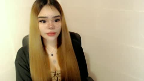 Snapshot of preciousangel69xxx chatting on 8, 5, 2026 MAXXINE online show from 8, 5, 2026