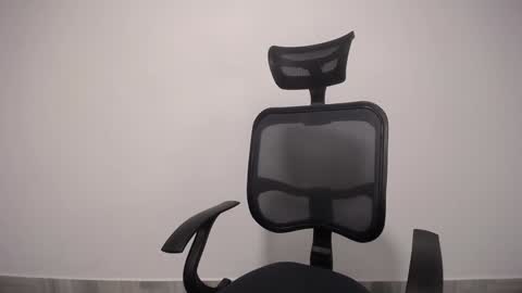 Plux online show from 2, 2, 2025