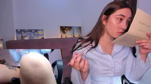 Snapshot of press_anykey chatting on 6, 2, 2026 Camila online show from 6, 2, 2026