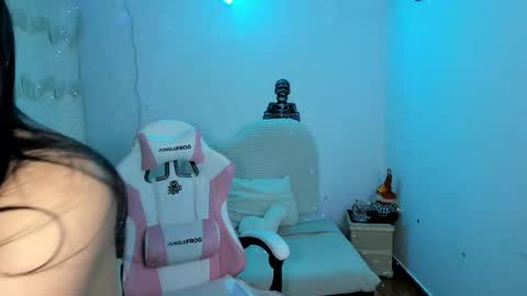 pretti scarlett online show from 21, 10, 2025