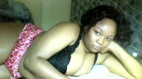 Prettie diva online show from 27, 10, 2025