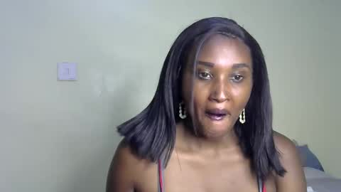 Snapshot of prettiekelly chatting on 25, 2, 2025 prettiekelly online show from 25, 2, 2025