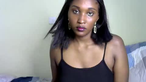 Snapshot of prettiekelly chatting on 6, 3, 2025 prettiekelly online show from 6, 3, 2025