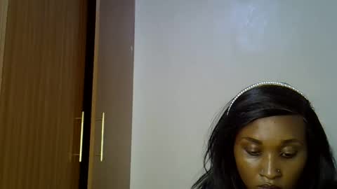 Snapshot of prettiekelly chatting on 8, 3, 2025 prettiekelly online show from 8, 3, 2025