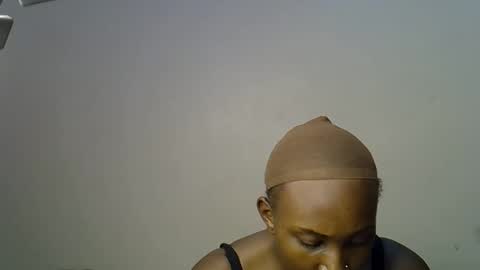 Snapshot of prettiekelly chatting on 9, 3, 2025 prettiekelly online show from 9, 3, 2025