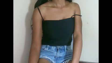 prettiethalia online show from 23, 10, 2025