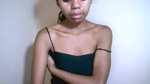 prettiethalia online show from 22, 2, 2026