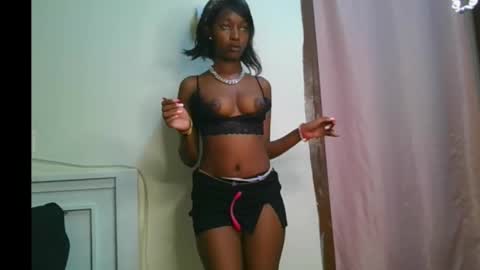 Snapshot of pretty__lisa chatting on 6, 2, 2026 pretty__lisa online show from 6, 2, 2026