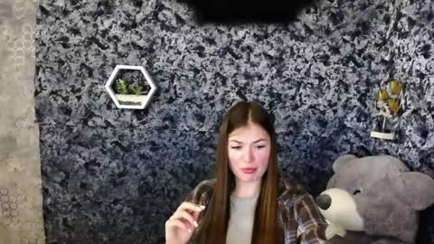 Snapshot of pretty_angell_ chatting on 4, 6, 2026 anna online show from 4, 6, 2026