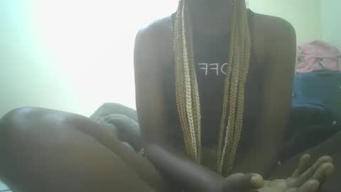 pretty_avena online show from 15, 1, 2026