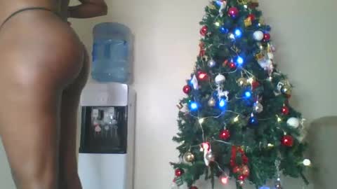 Snapshot of pretty_bian chatting on 7, 12, 2024 pretty online show from 7, 12, 2024