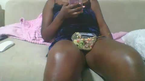 Snapshot of pretty_bian chatting on 12, 1, 2025 pretty online show from 12, 1, 2025