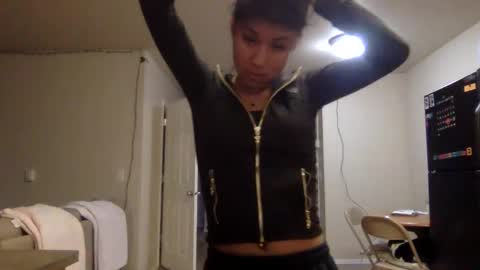 pretty_girl828687 online show from 21, 11, 2025