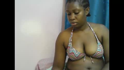 pretty_kylah online show from 12, 10, 2025
