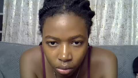 Snapshot of pretty_petite24 chatting on 28, 6, 2026 pretty_petite24 online show from 28, 6, 2026