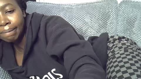 Snapshot of pretty_petite24 chatting on 29, 6, 2026 pretty_petite24 online show from 29, 6, 2026