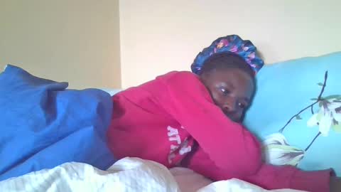 Snapshot of pretty_petite_ebony chatting on 23, 12, 2024 pretty_petite_ebony online show from 23, 12, 2024