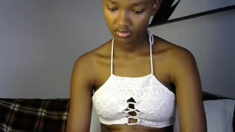 Snapshot of pretty_queennie chatting on 15, 5, 2026 Pretty doll online show from 15, 5, 2026