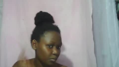 pretty_shanz online show from 15, 11, 2025