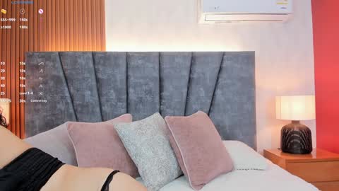 Snapshot of pretty_sunlight_ chatting on 18, 1, 2025 Daisy Flower online show from 18, 1, 2025