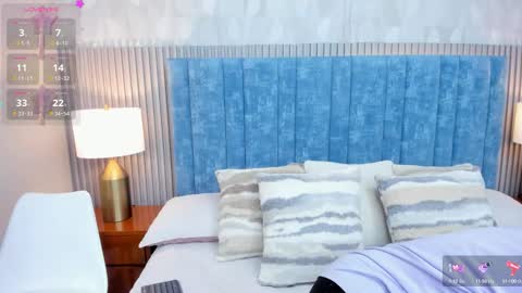 Snapshot of pretty_sunlight_ chatting on 24, 10, 2025 Daisy Flower online show from 24, 10, 2025