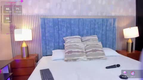 Snapshot of pretty_sunlight_ chatting on 21, 11, 2025 Daisy Flower online show from 21, 11, 2025