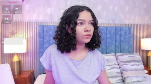 Snapshot of pretty_sunlight_ chatting on 22, 11, 2025 Daisy Flower online show from 22, 11, 2025