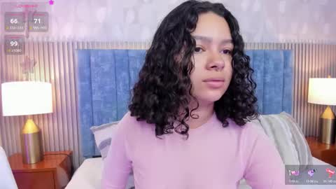 Snapshot of pretty_sunlight_ chatting on 23, 11, 2025 Daisy Flower online show from 23, 11, 2025