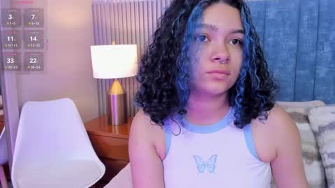 Daisy Flower online show from 25, 3, 2026