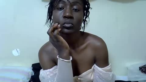 Snapshot of pretty_swirl chatting on 5, 6, 2026 Twirl online show from 5, 6, 2026
