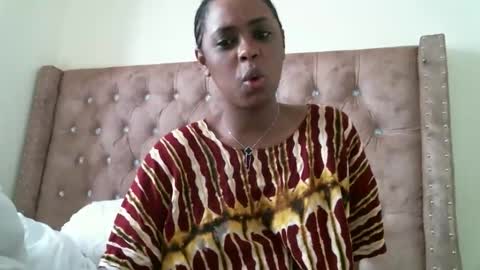 Snapshot of pretty_zii chatting on 25, 10, 2025 zii online show from 25, 10, 2025
