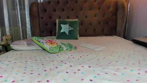 Snapshot of prettyadoraa chatting on 5, 3, 2025  Adora  online show from 5, 3, 2025