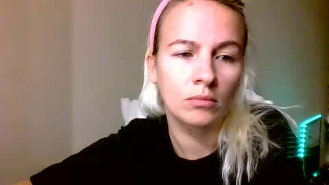 Snapshot of prettybabypetite chatting on 3, 2, 2026 Missy Jack online show from 3, 2, 2026