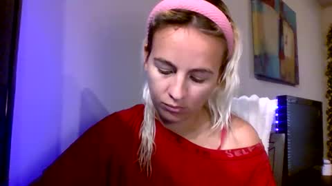 Snapshot of prettybabypetite chatting on 5, 3, 2026 Missy Jack online show from 5, 3, 2026