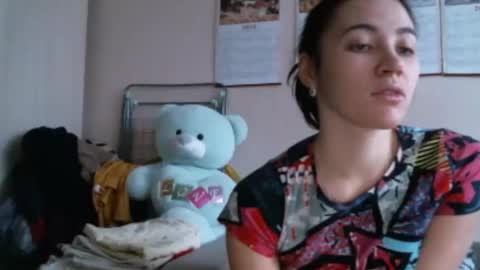 Snapshot of prettybella_7 chatting on 21, 12, 2025 Bella online show from 21, 12, 2025