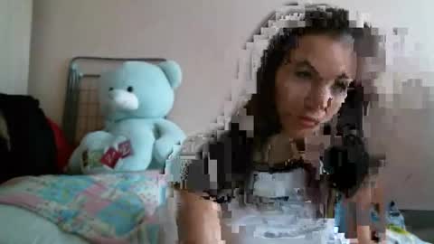 Snapshot of prettybella_7 chatting on 23, 12, 2025 Bella online show from 23, 12, 2025