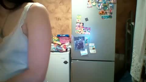 Snapshot of prettybella_7 chatting on 17, 7, 2026 Bella online show from 17, 7, 2026