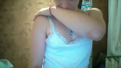 Snapshot of prettybella_7 chatting on 20, 7, 2026 Bella online show from 20, 7, 2026