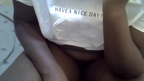 prettybooty1 online show from 27, 2, 2025