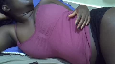 prettybooty1 online show from 5, 3, 2025