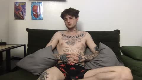 Snapshot of prettyboyszn chatting on 24, 9, 2025 pretty boy online show from 24, 9, 2025