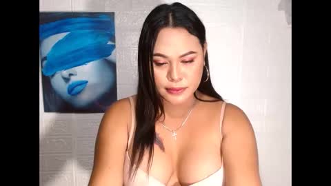 prettydiannara online show from 13, 1, 2025