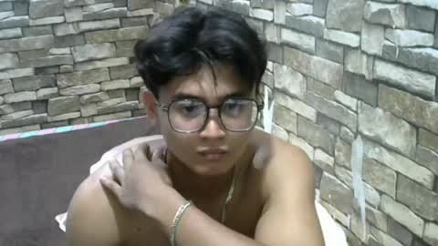 Snapshot of prettydick_22 chatting on 28, 5, 2026 prettydick_22 online show from 28, 5, 2026