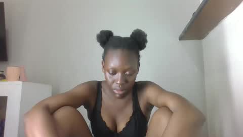Snapshot of prettydollk chatting on 26, 10, 2025 prettydollk online show from 26, 10, 2025
