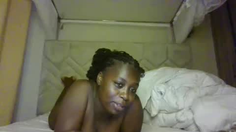 prettydulce online show from 1, 4, 2026