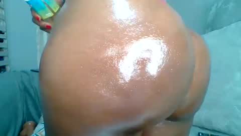 PrettyEla online show from 21, 11, 2025